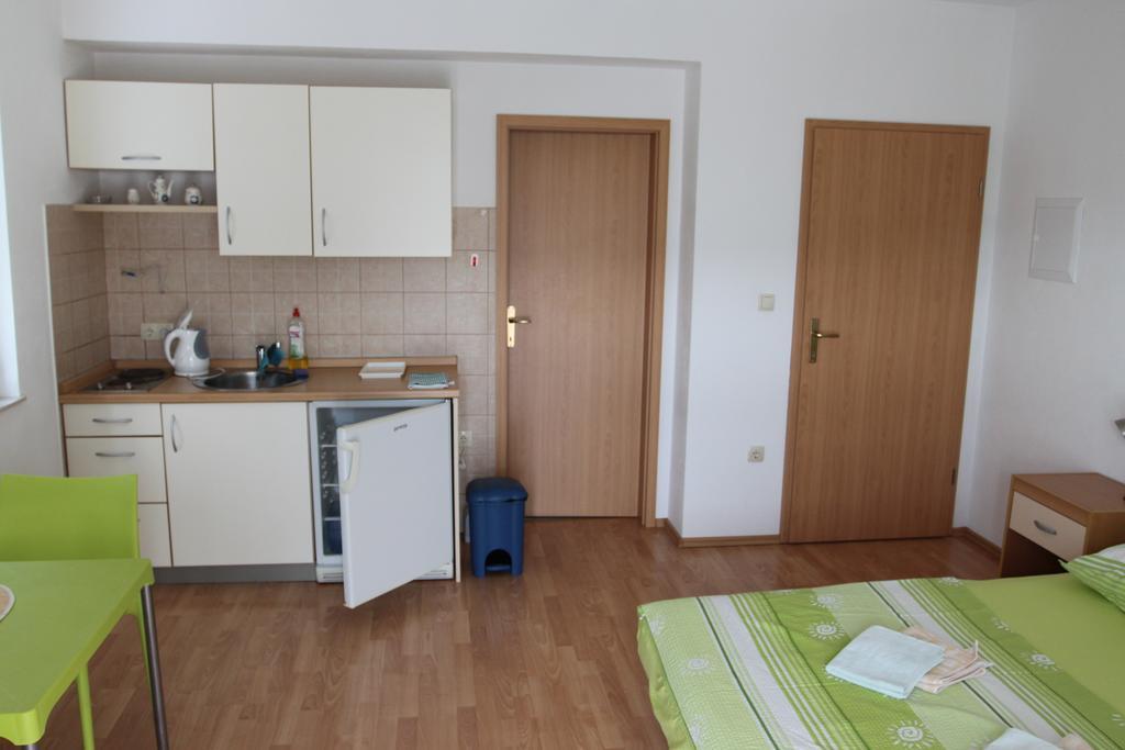 Apartments Marinko Stari Grad  Habitación foto